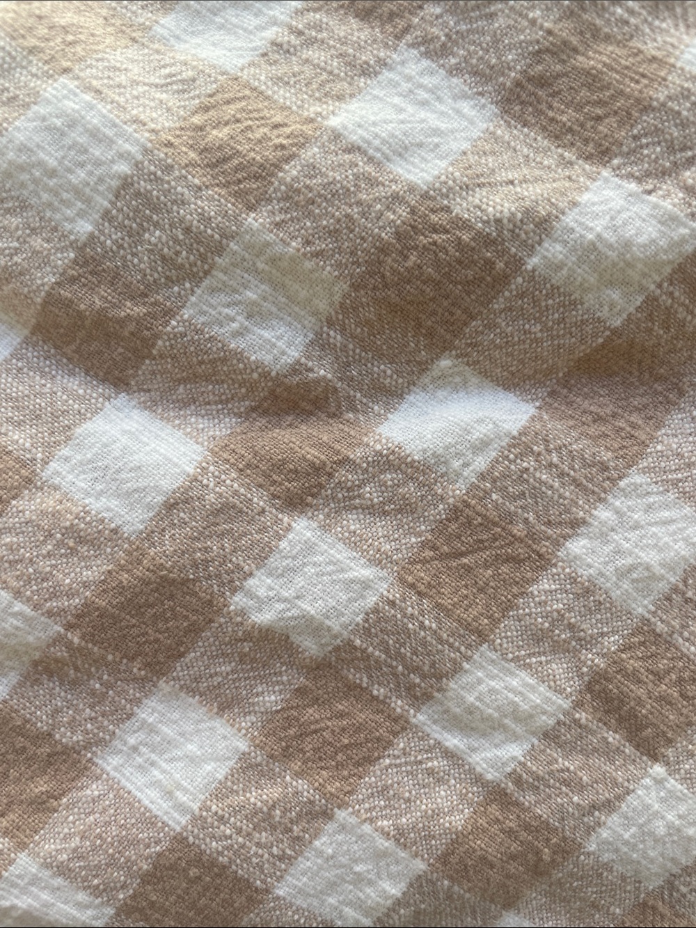 3 Threshold Round Table Cloth - Picture 3 of 4